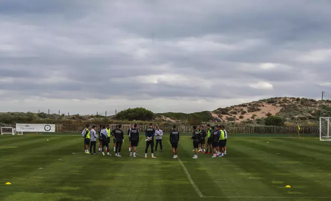 Así ha sido el entrenamiento del Levante UD en el Saler