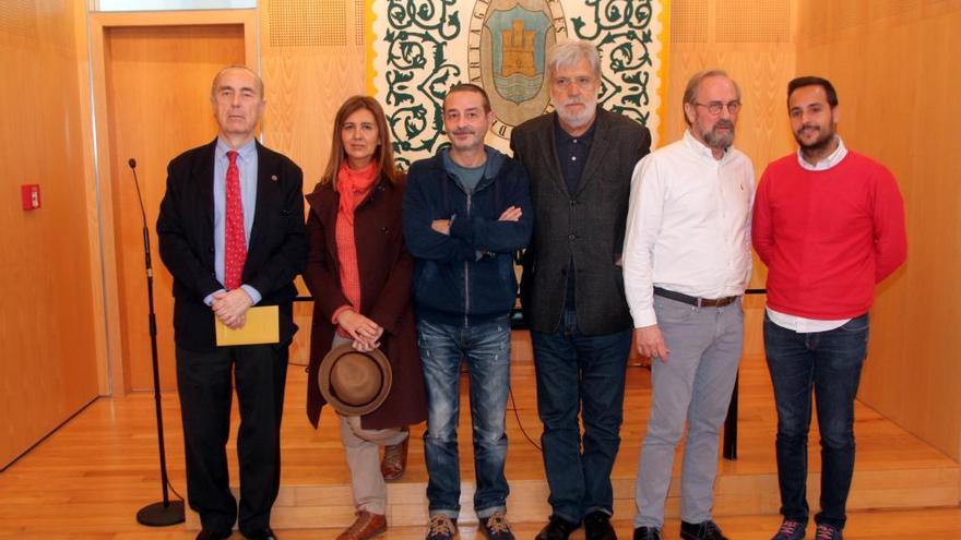 Los miembros del jurado y el concejal de Cultura de Cartagena