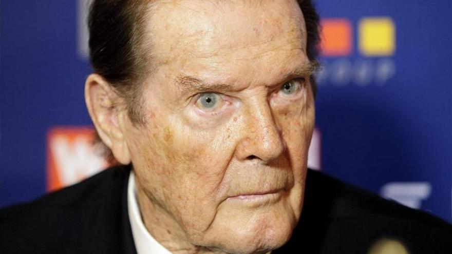 Muere Roger Moore, el actor de James Bond y &#039;El Santo&#039;