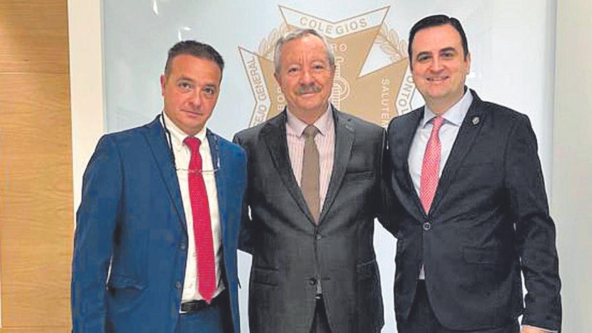 Los profesores Diego Torralba, Juan C. Pérez y Manuel Máiquez