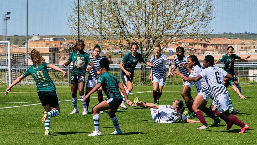 El Cacereño Femenino sigue padeciendo de vértigo