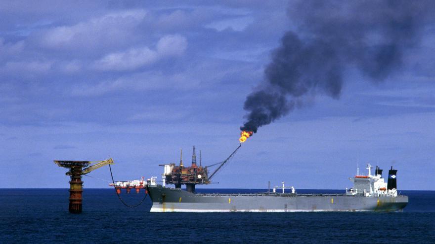 El ataque de EEUU a Irán agita el riesgo inflacionista por el miedo a un fuerte repunte del petróleo