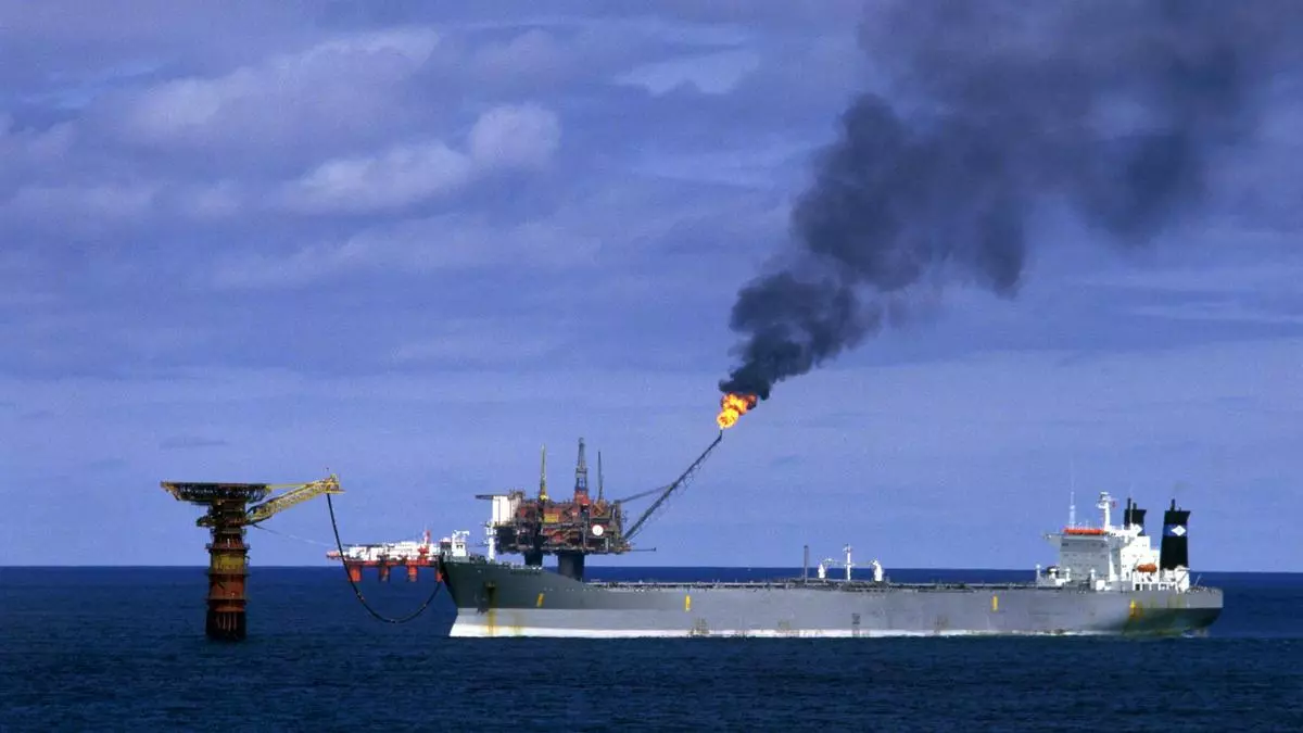 El ataque de EEUU a Irán agita el riesgo inflacionista por el miedo a un fuerte repunte del petróleo