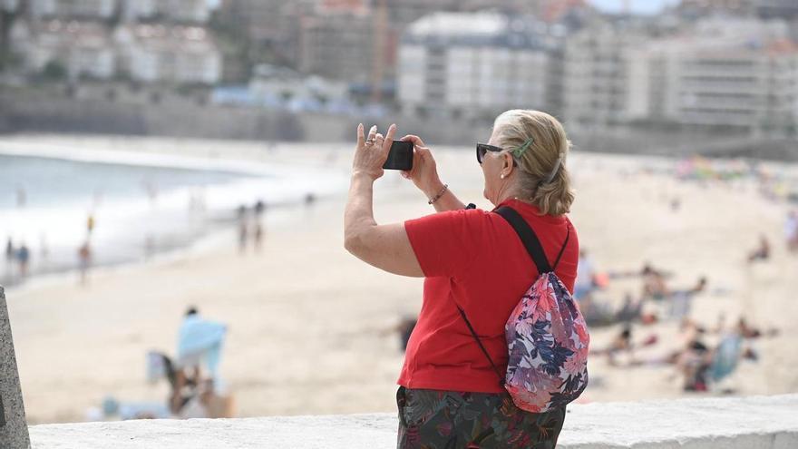 ez visitantes que recibió Galicia en abril eligieron las Rías Baixas