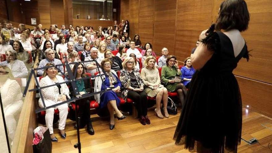 Recital benéfico de la soprano Paula Lueje en el Arqueológico