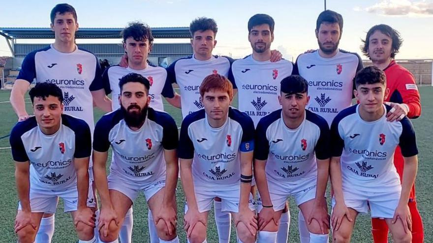 Once inicial del CD Villaralbo «B» en Tagarabuena. | Cedida