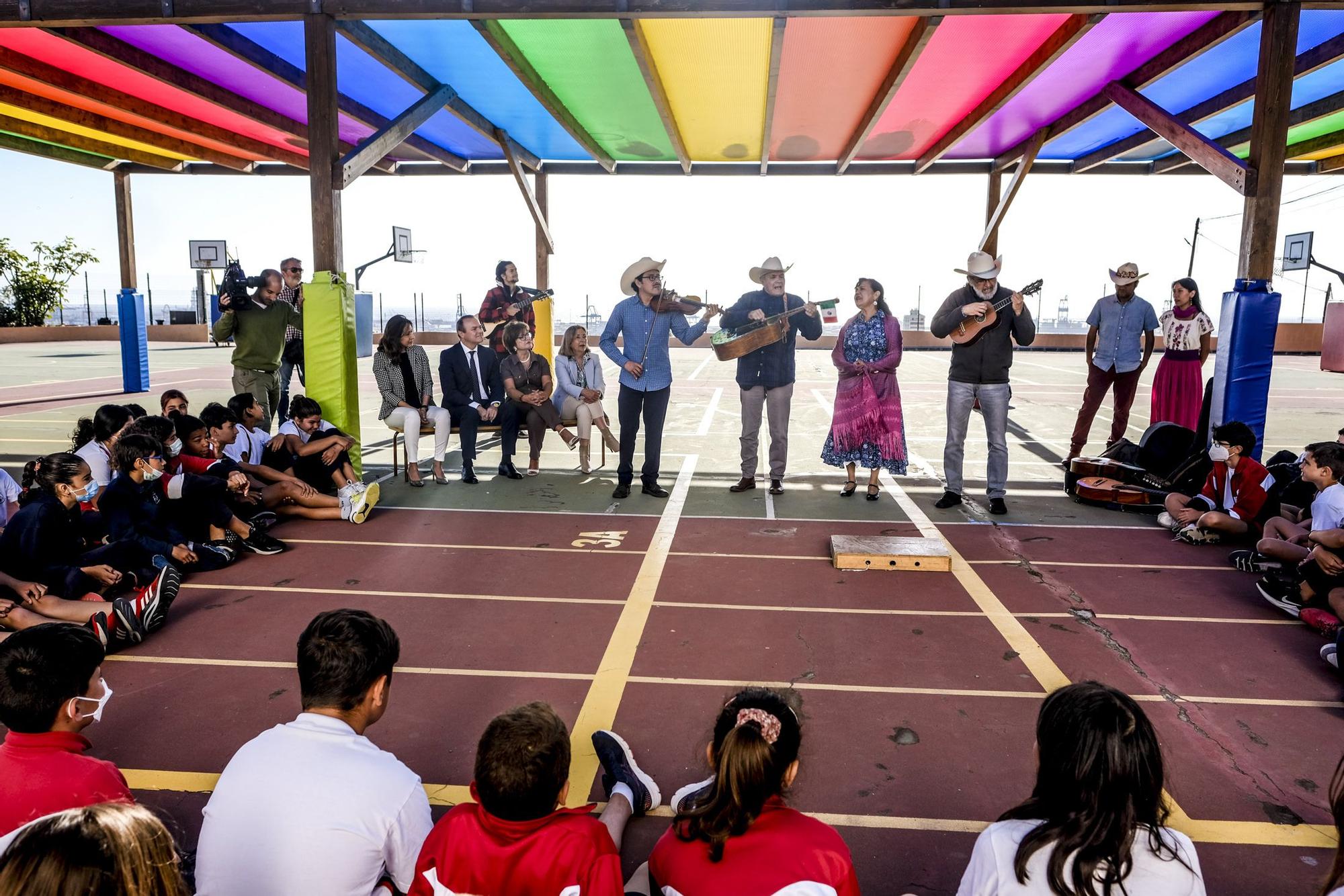 Alumnos de talleres de la Escuela Verseadora