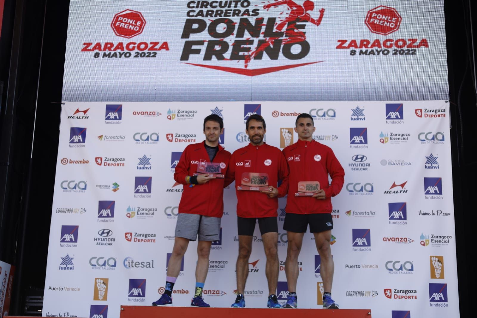 Participación y ambiente de lujo en la carrera 'Ponle freno'