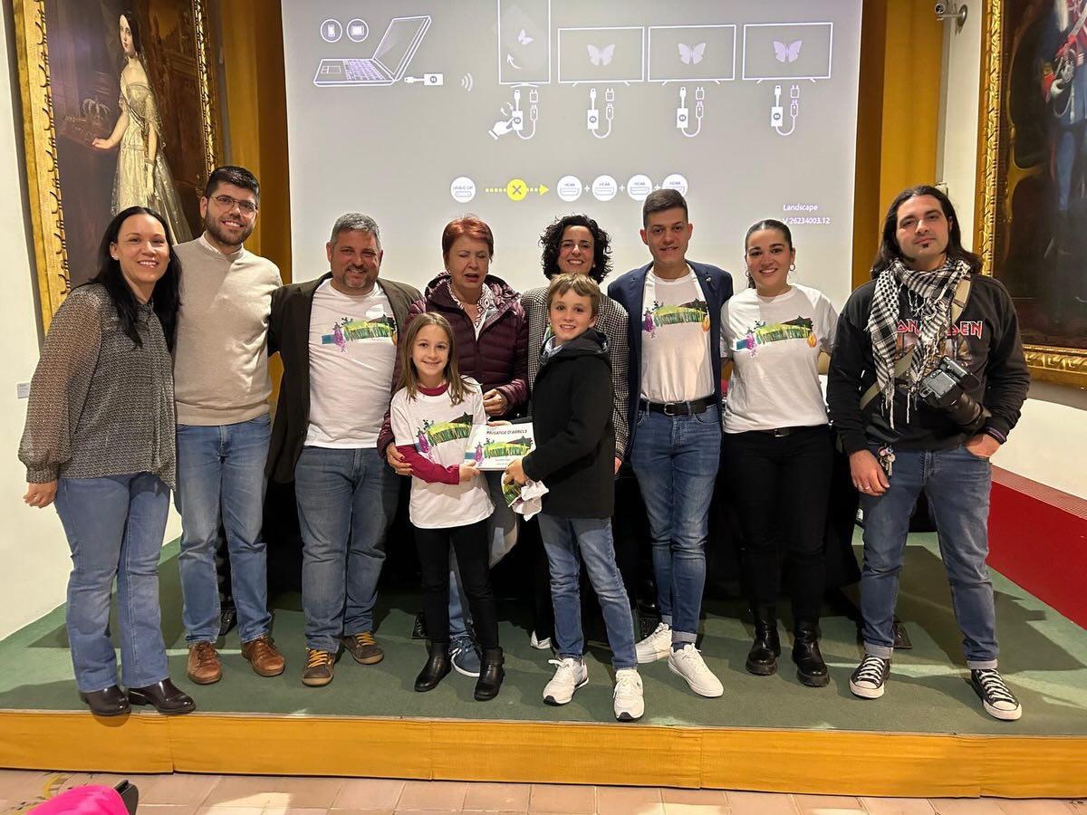 Presentación del llibret de la falla Sant Joan de Alzira.