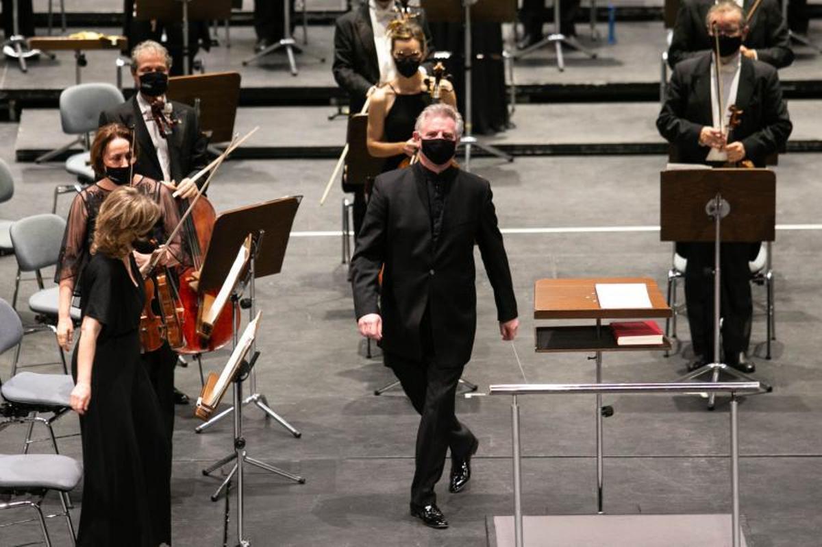 Concierto de la Sinfónica de Tenerife en el Auditorio Adán Martín Concierto de la Sinfónica de Tenerife en el Auditorio Adán Martín