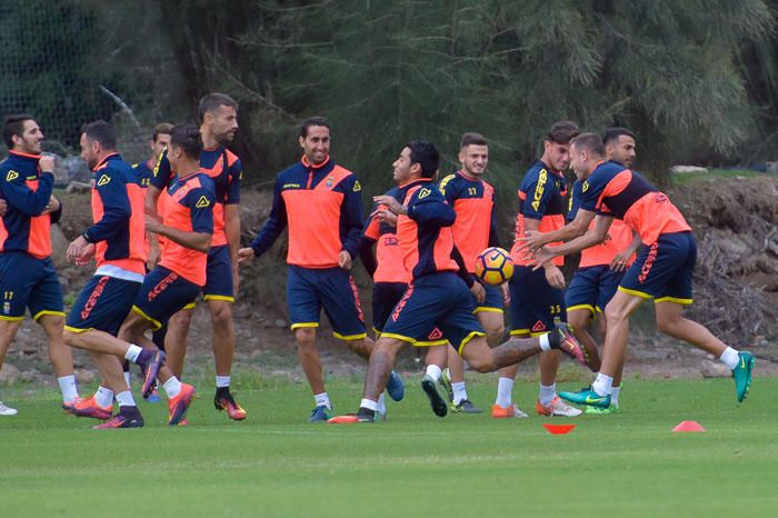 Entrenamiento de la UD en el campo de Las Burras