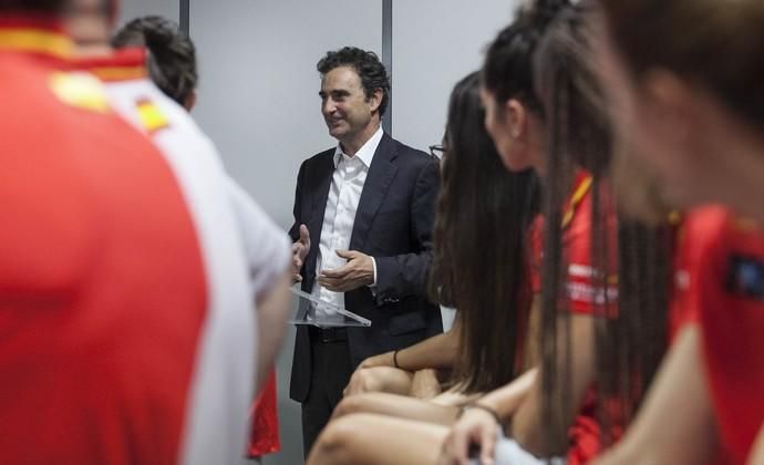 Visita de la selección española femenina de ...