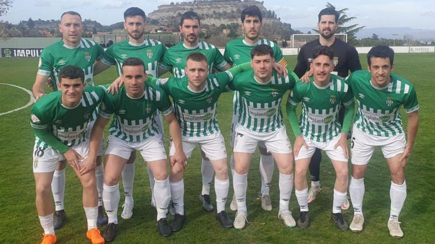 L’equip titular del Peralada al camp del Tona (0-1).