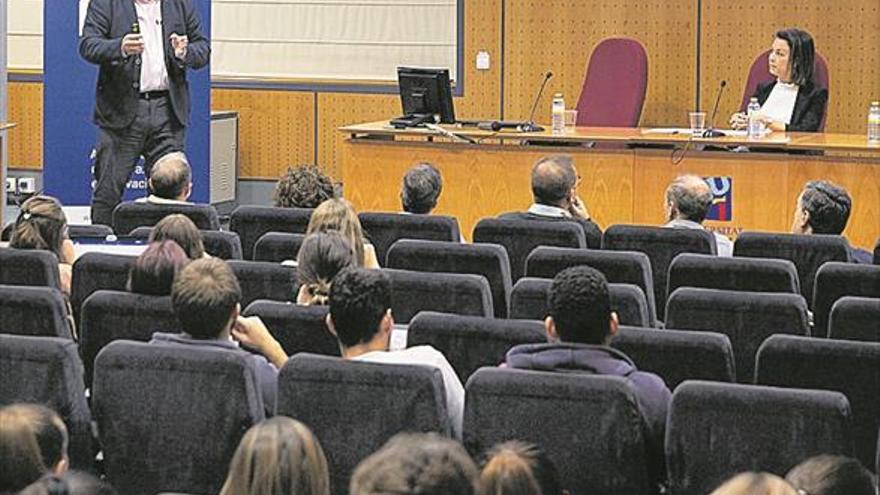 El Aula Torrecid forma a alumnos de la UJI para realizar auditorías