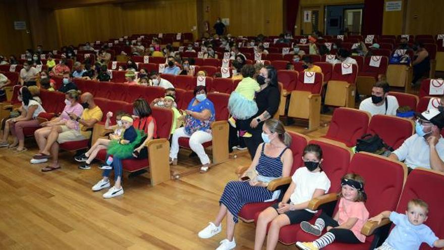 Los niños y sus familias disfrutaron de una divertida jornada.   | //  FDV