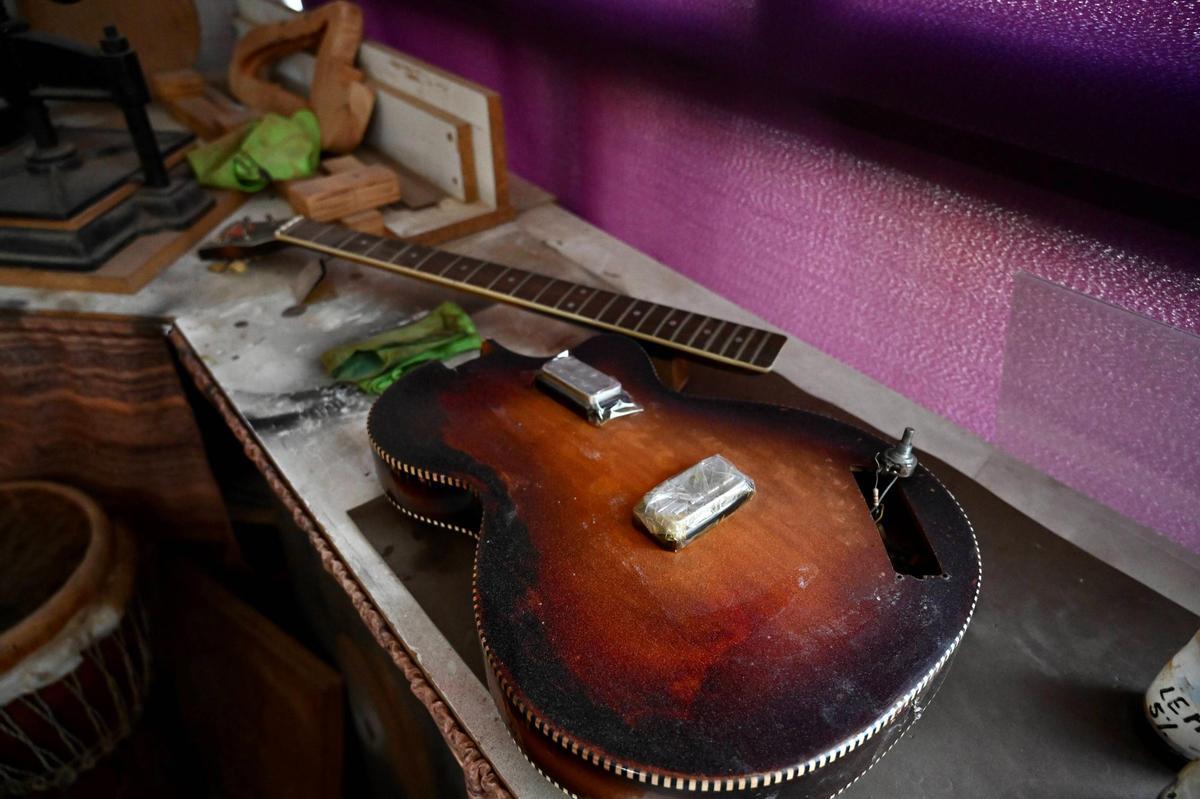 Los viejos oficios: Rafael López Jerez, luthier Los viejos oficios: Rafael López Jerez, luthier