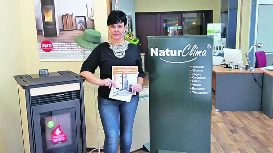 Macu Priede, en su local especializado en calefacciones de Mieres y Langreo.