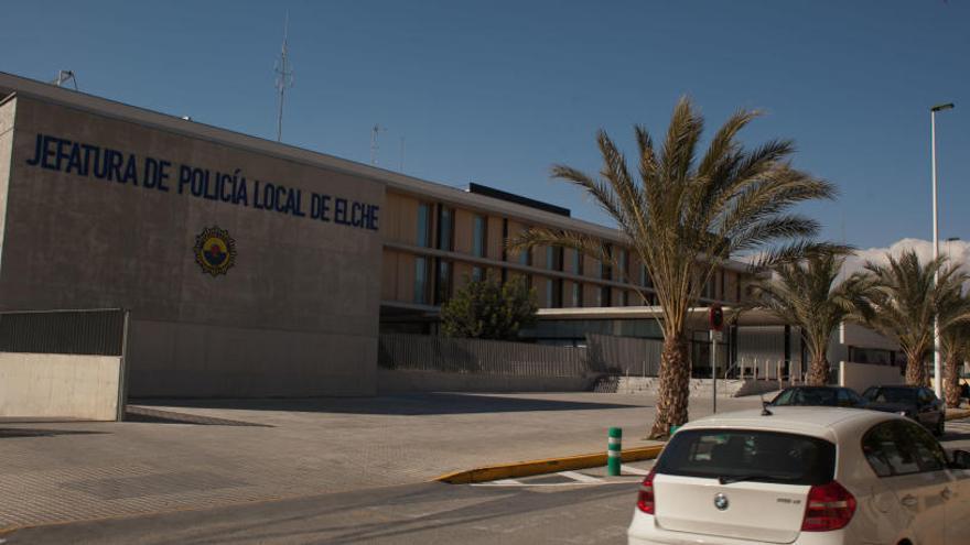 Detenido tras huir con el camión de la empresa