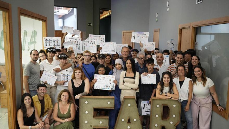 Ampans celebra la graduació dels joves de l’escola de Noves Oportunitats