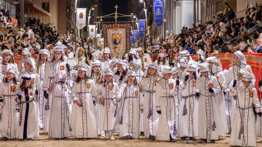 El Paso Blanco de Lorca recupera la Escuela infantil de mayordomos