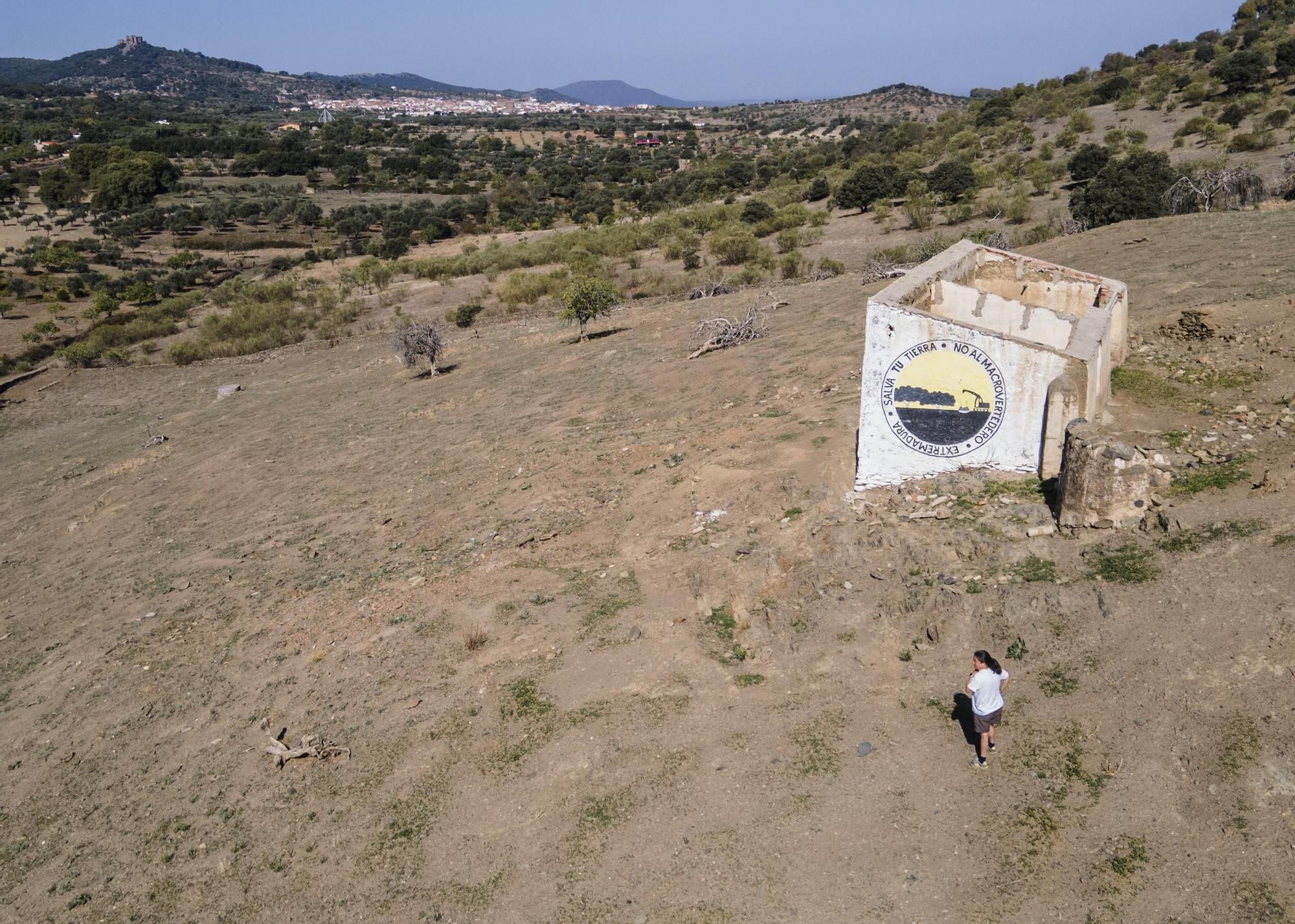 GALERÍA | Salvatierra: un año contra el macrovertedero