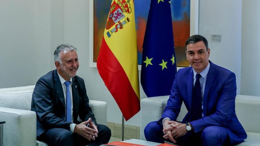 Ángel Víctor Torres y Félix Bolaños copresiden la reunión de la Comisión Mixta para la reconstrucción de La Palma