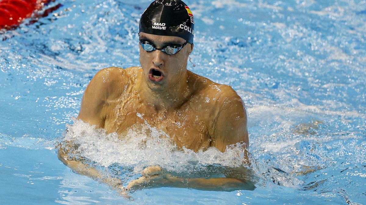 SINGAPORE (Singapore), 31/07/2025.- Carles Coll Marti of Spain competes in the Men's 200m Breaststroke heats of the swimming event at the World Aquatics Championships Singapore 2025 in Singapore, 31 July 2025. (200 metros, España, Singapur) EFE/EPA/RUNGROJ YONGRIT