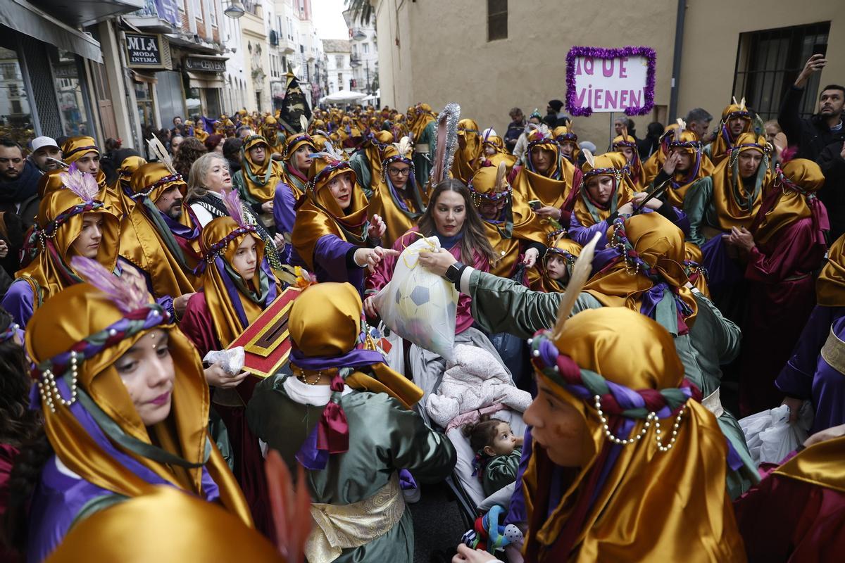 El Cartero Real recoge los deseos de los cordobeses antes de la Cabalgata