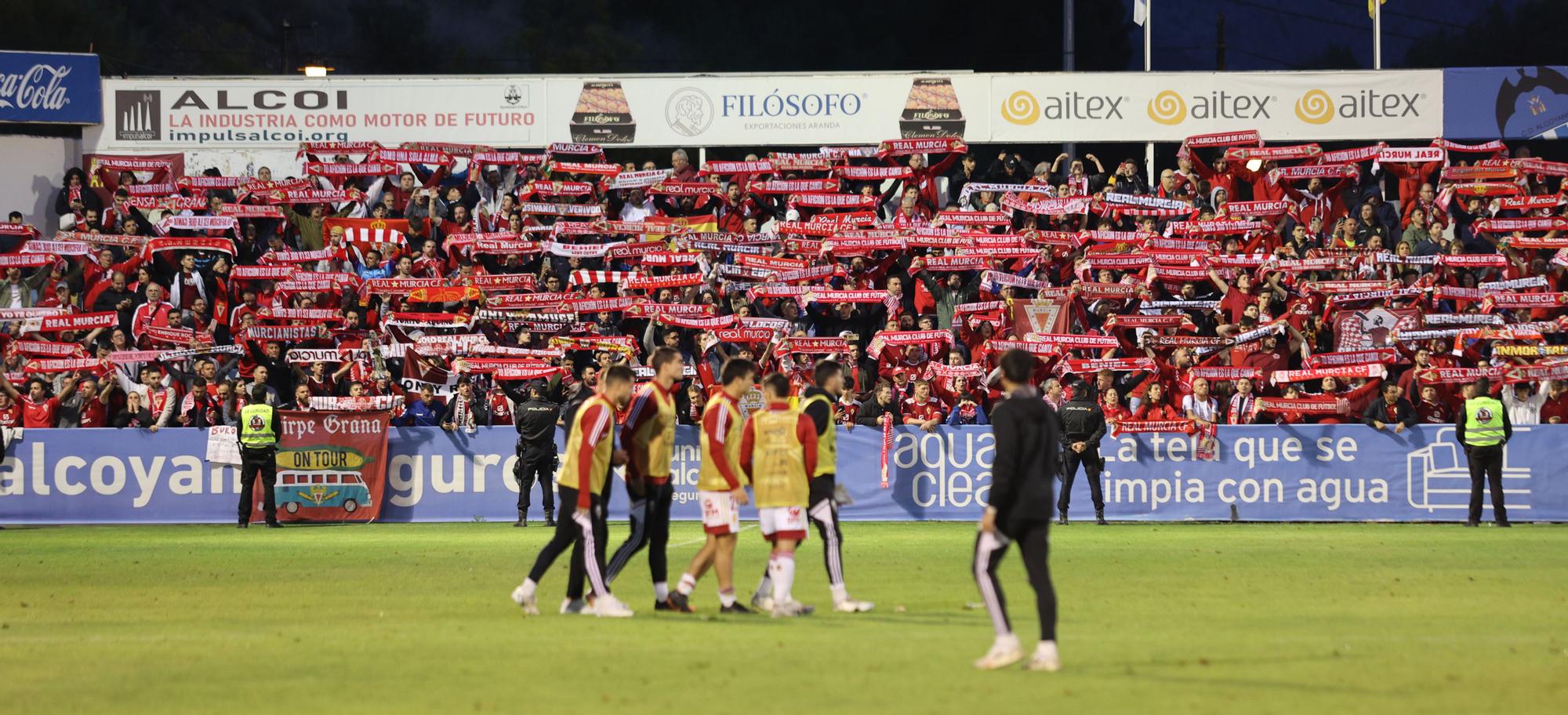 El Alcoyano se salva pese a su derrota con el Murcia