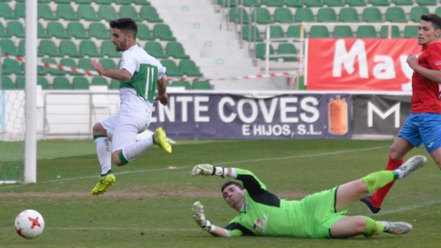 Imagen del último partido del Ilicitano el pasado sábado frente al Rayo Ibense