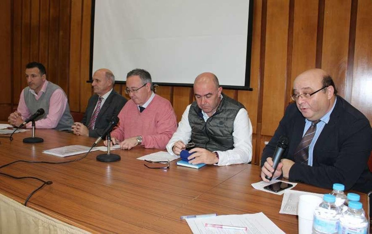 Los médicos de Jarrio piden regular e incentivar la movilidad entre centros