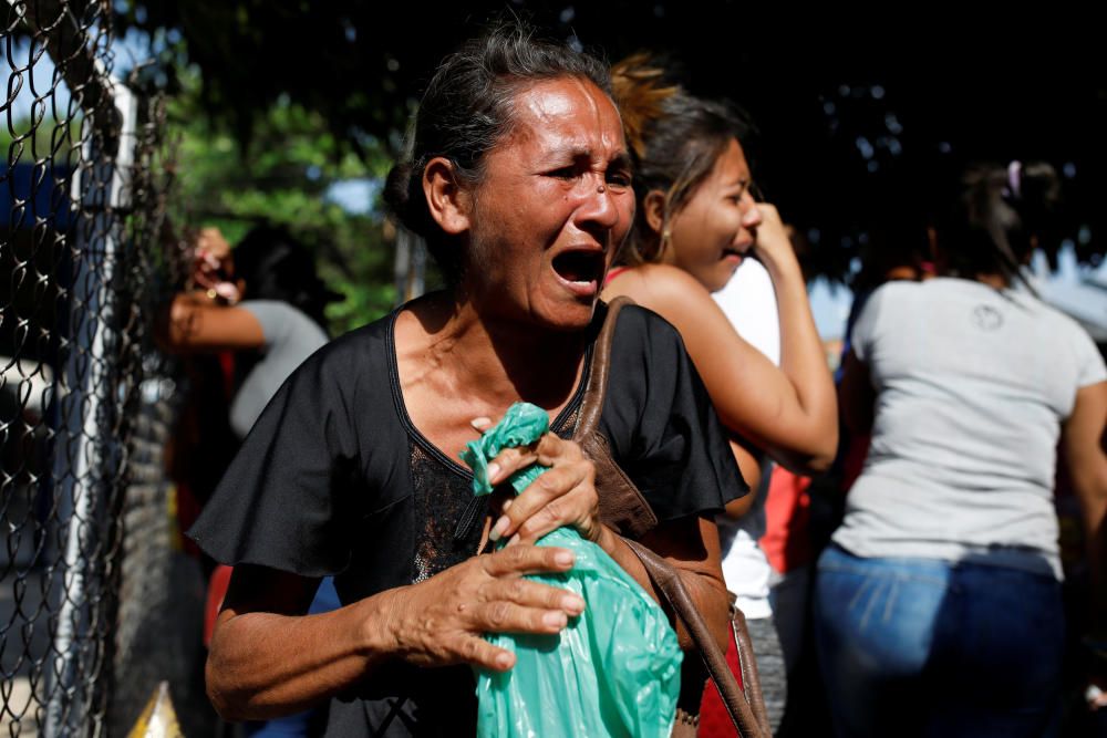Al menos 68 muertos por un incendio en una comisaría de Venezuela