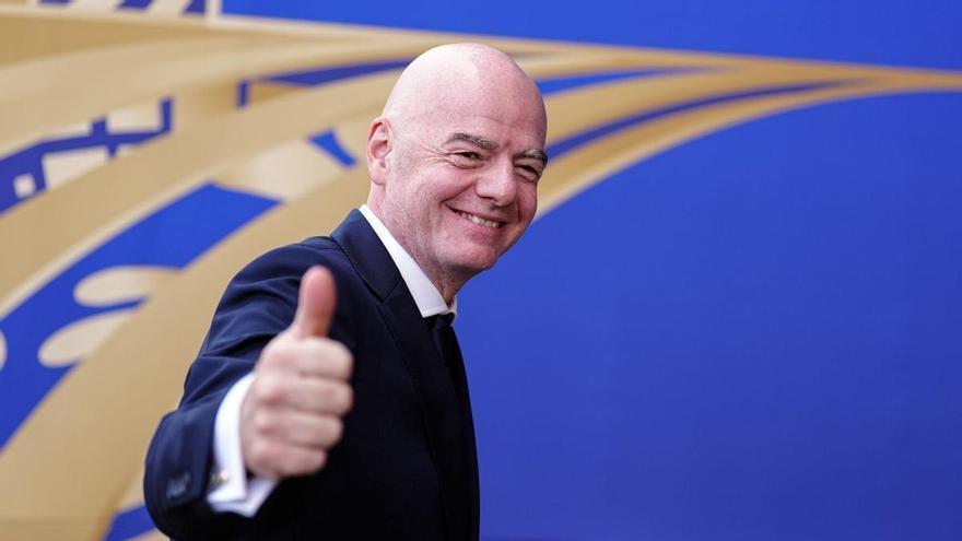 Oleada de críticas y preocupación por el plan de Infantino para privatizar el Mundial