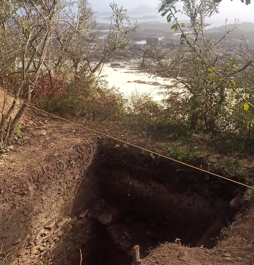 El entorno de las excavaciones arqueológicas de Canexol, en Ons.
