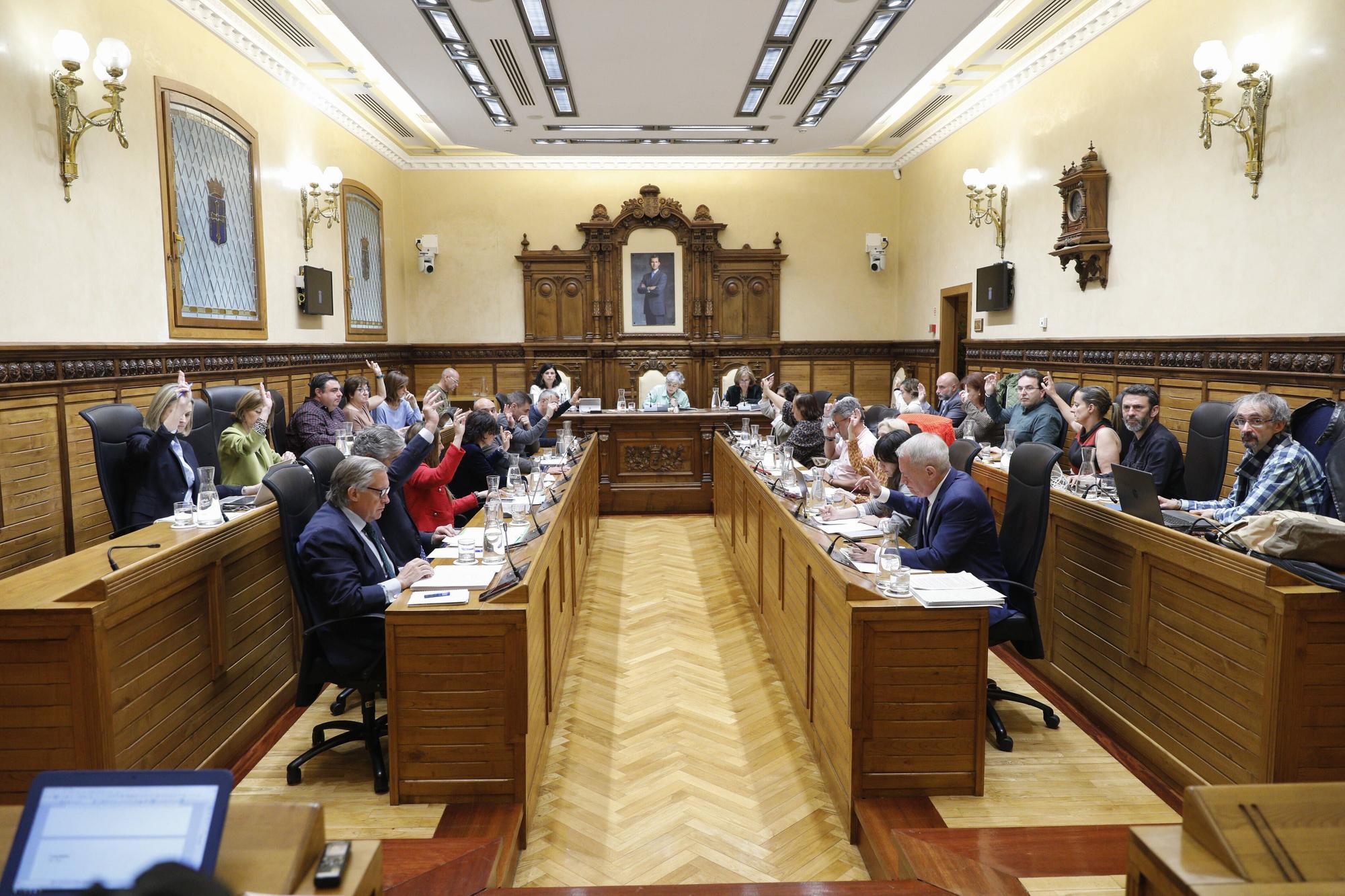 En imágenes: Último Pleno de este mandato en Gijón para aprobar el Plan de Movilidad