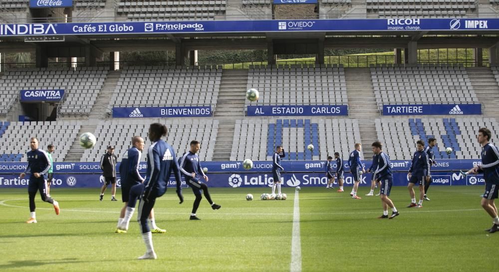 Entrenamiento del Real Oviedo de fútbol en el Carl