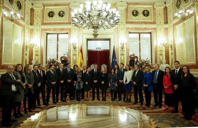 POSADO EN EL CONGRESO POR EL INICIO DEL DEBATE ...