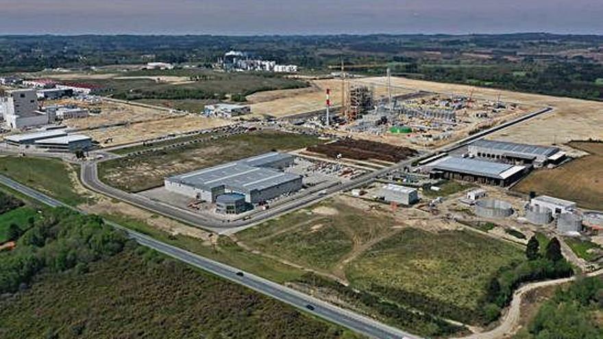 Vista de las obras del polígono de Teixeiro.