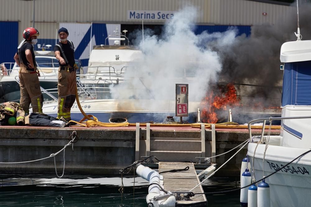 Incendi al port de Palamós