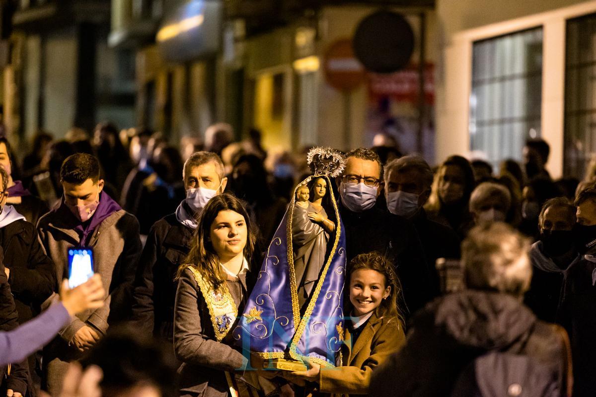 Dos años después de que el mundo se parara por el estallido de la pandemia de coronavirus, las puertas de la iglesia de San Jaime y Santa Ana se han vuelto a abrir al filo de las 5.30 de la madrugada para festejar de nuevo el 16 de Marzo, el día en el que se conmemora la Trobada de la Mare de Déu
