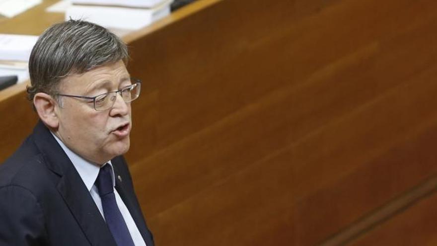 Ximo Puig, durante su intervención en la sesión de control en Les Corts Valencianes