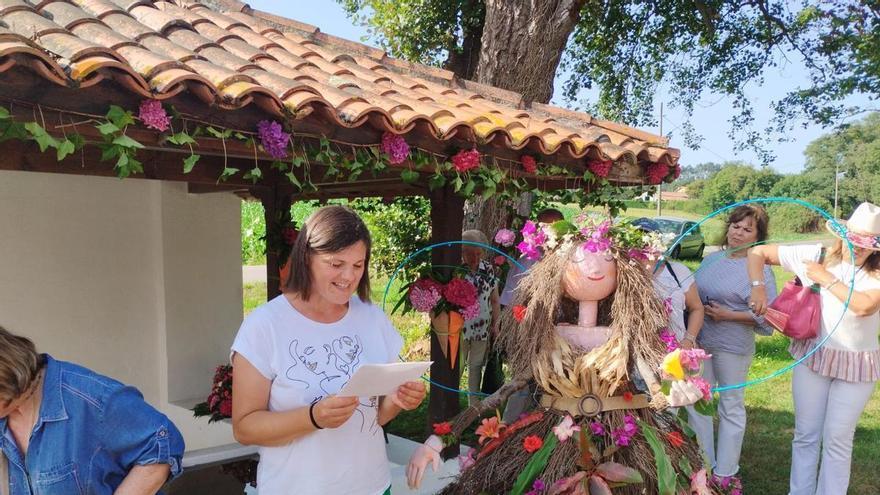 En imágenes: Un paseo por las fuentes enramadas de Gozón