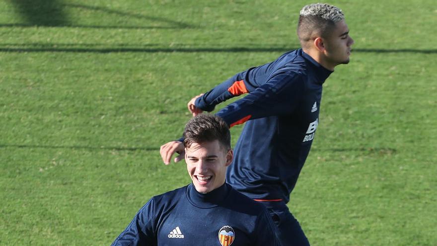 Santi Mina se apunta contra el Alavés