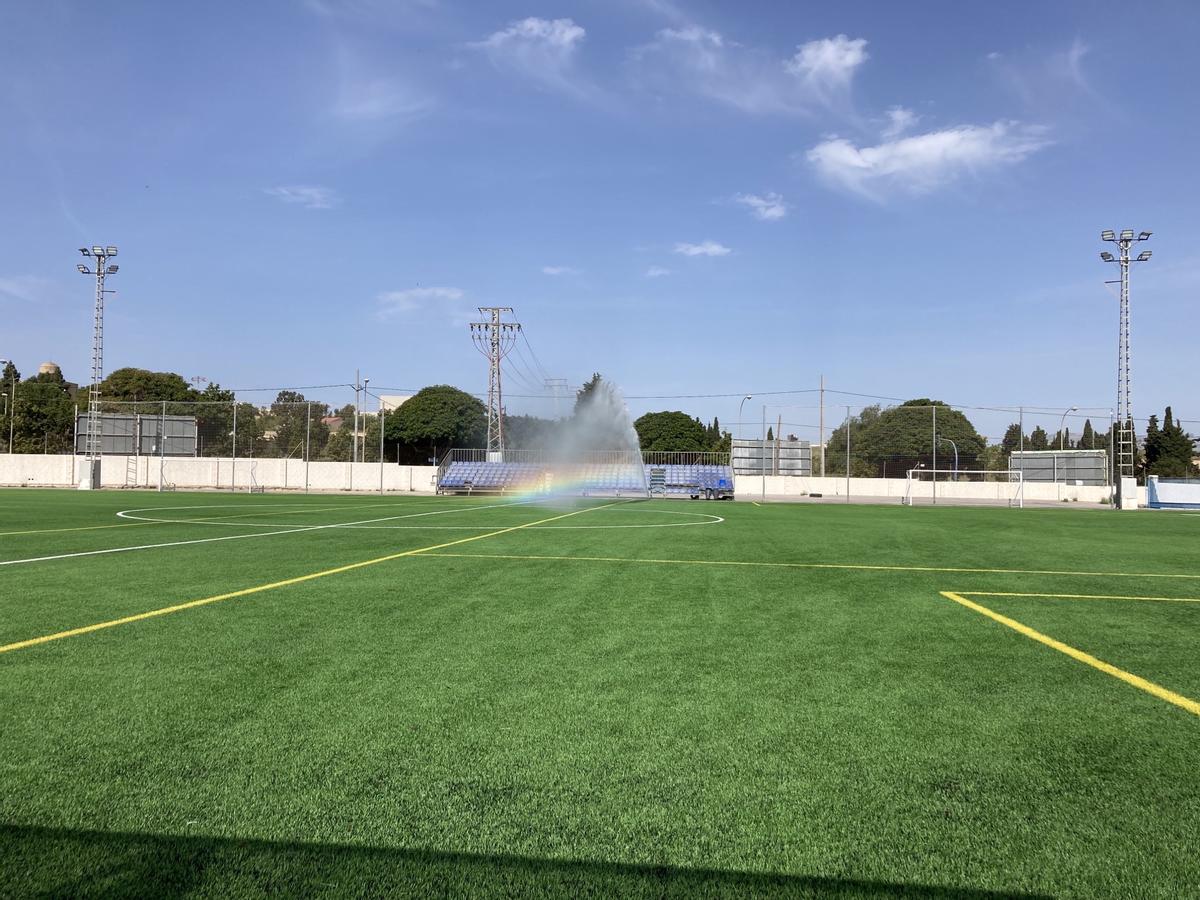 Nuevo césped artificial para tres campos de fútbol de Alicante