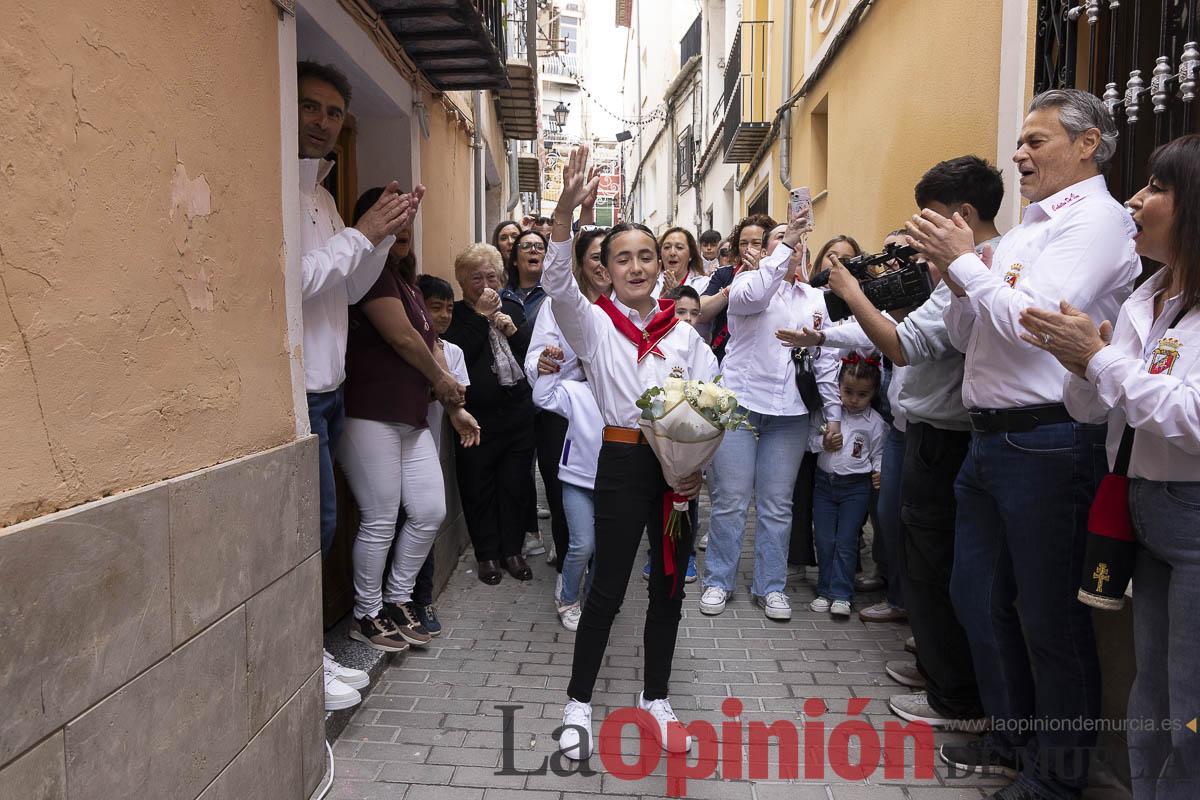 La lluvia no impidió que miles de personas tomaran Caravaca en el ‘Día del Pañuelo’ La lluvia no impidió que miles de personas tomaran Caravaca en el ‘Día del Pañuelo’