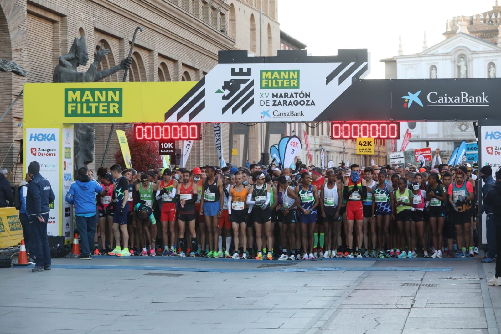 Fotos del maratón de Zaragoza 2022: Búscate en nuestras imágenes