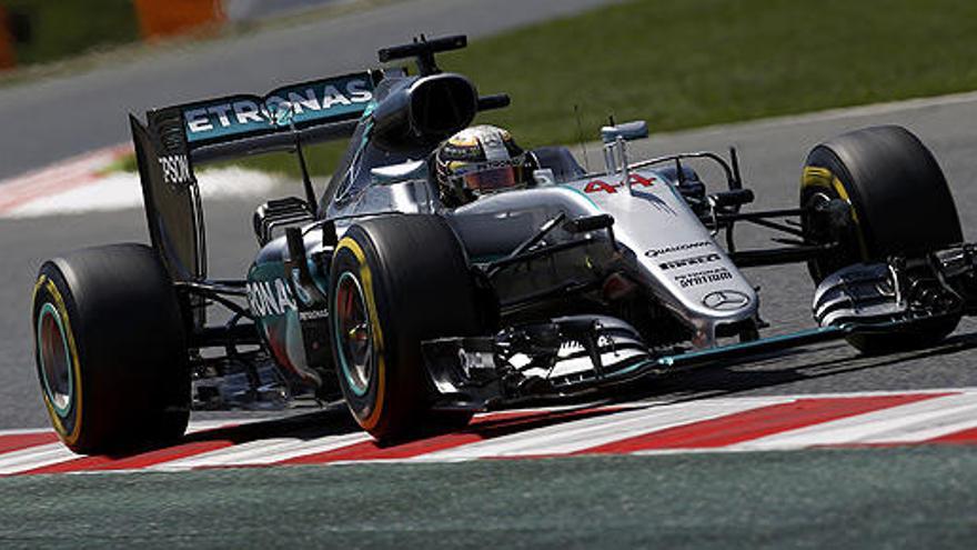 Lewis Hamilton, en el circuito de Montmeló.