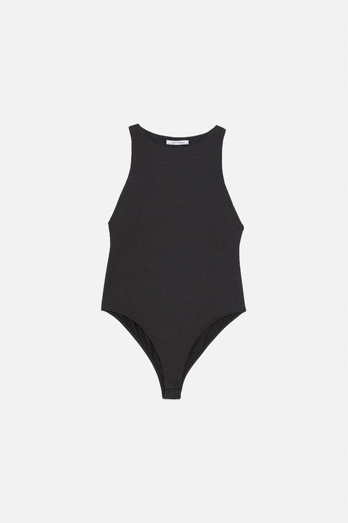 Body negro con cuello 'halter', de Zara