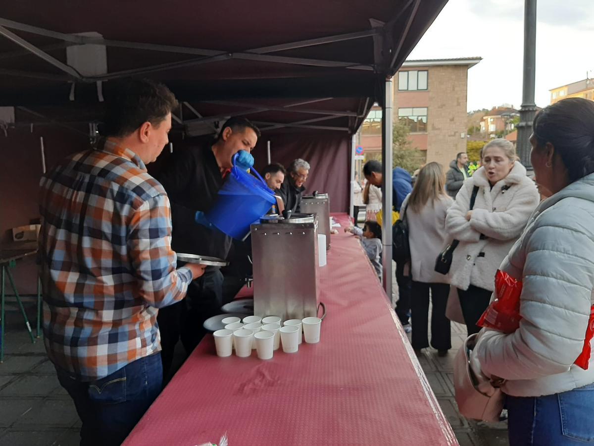 Llanera festeja un Antroxu infantil de récord Llanera festeja un Antroxu infantil de récord