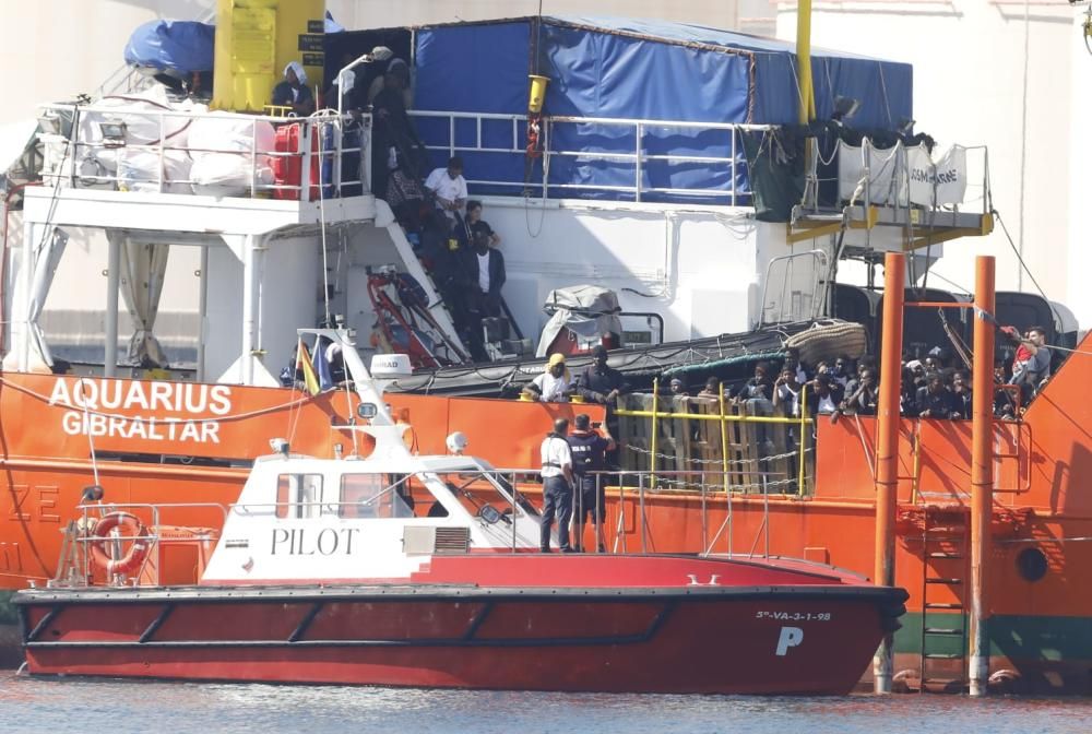 Llegada del Aquarius al Puerto de València